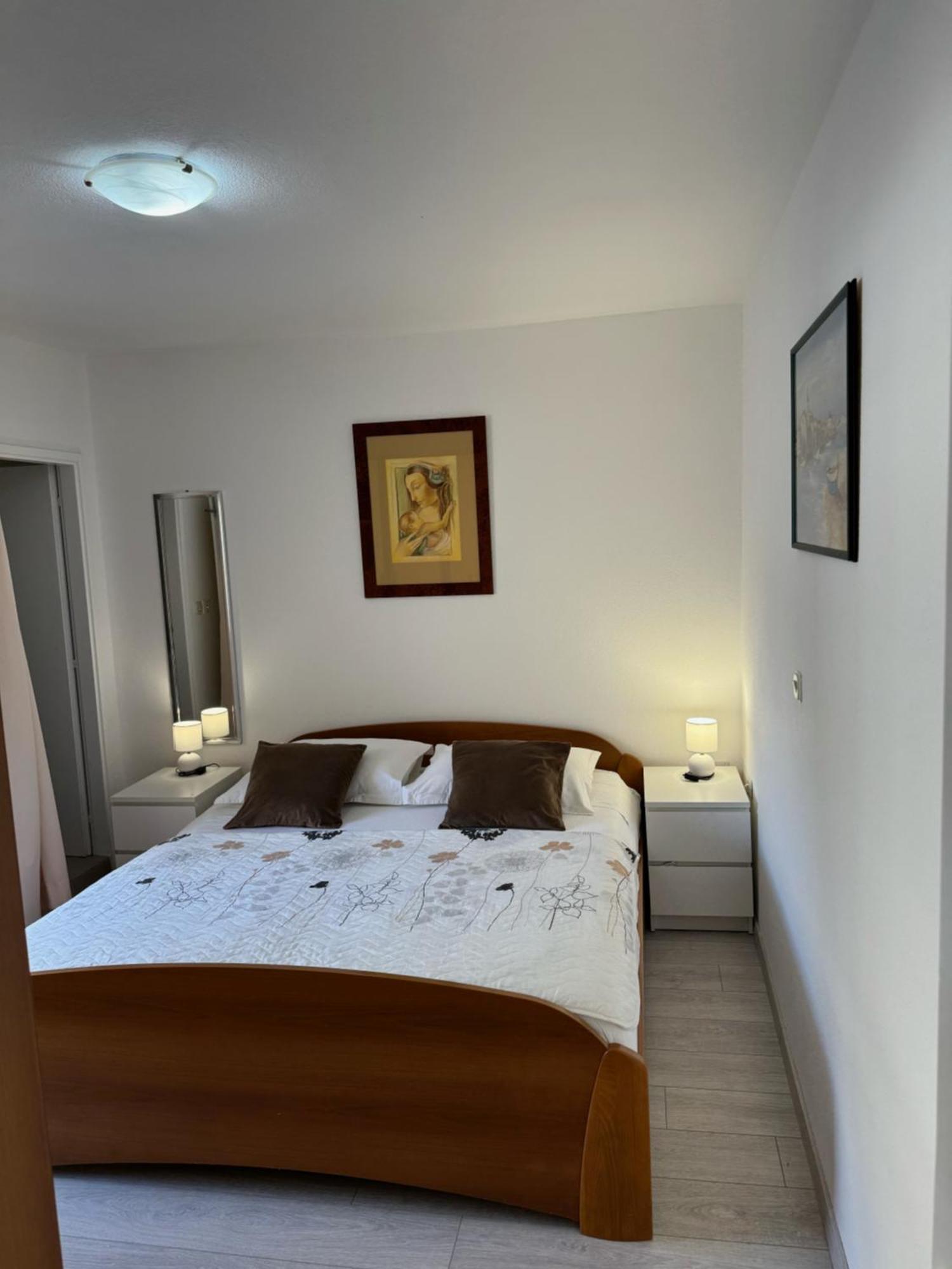 Apartmani Komparic Baška Voda المظهر الخارجي الصورة