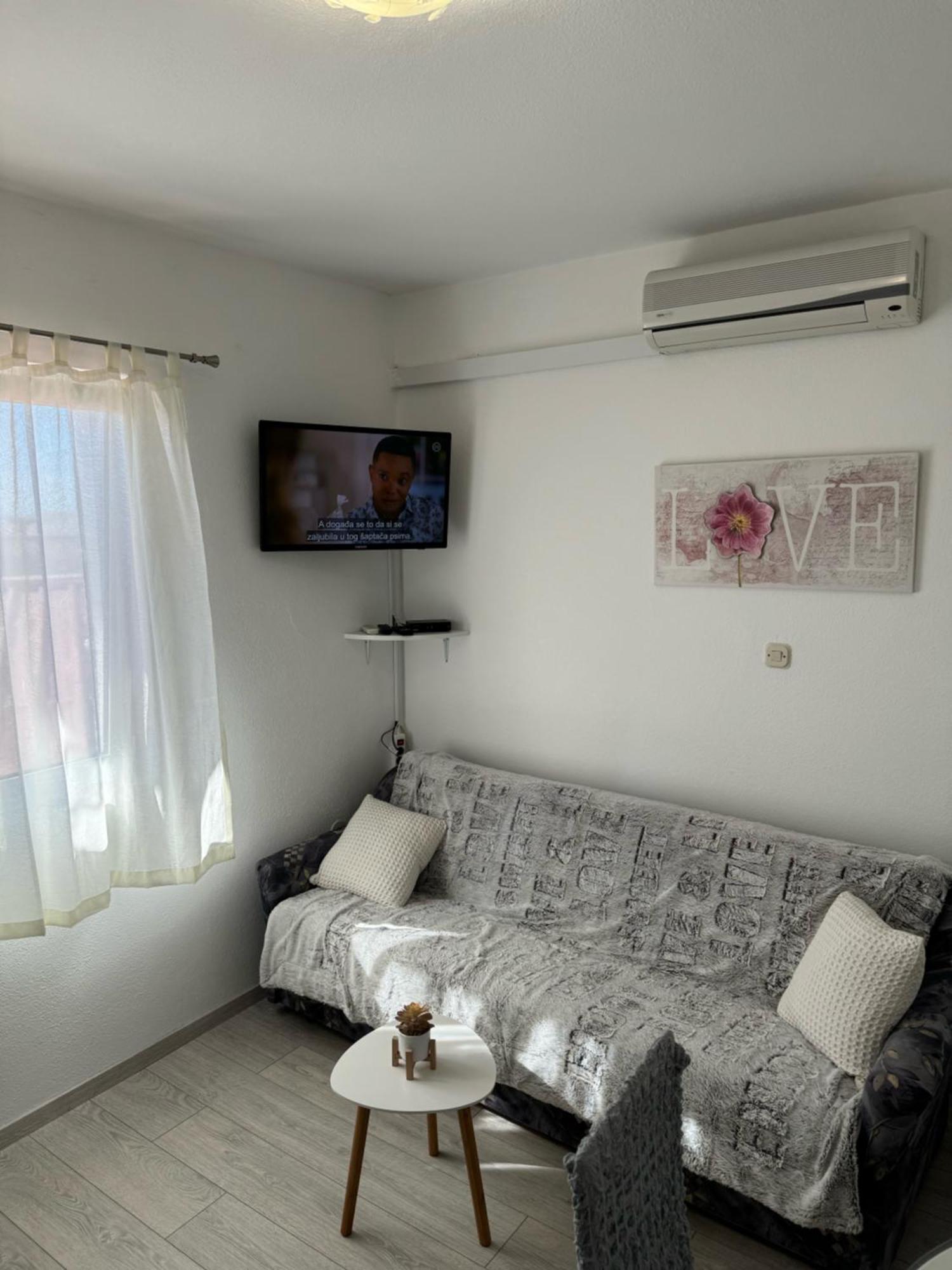 Apartmani Komparic Baška Voda المظهر الخارجي الصورة