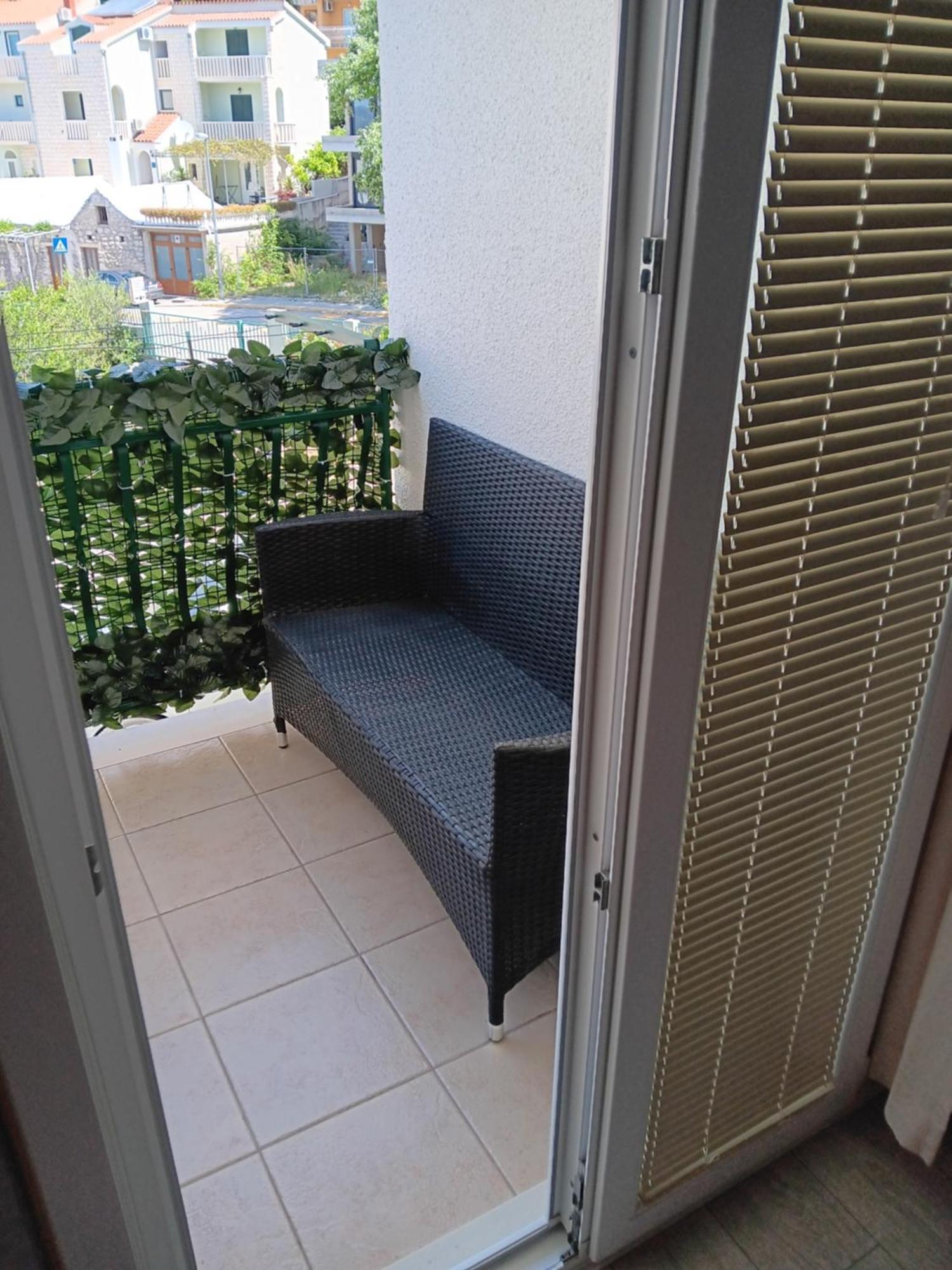 Apartmani Komparic Baška Voda المظهر الخارجي الصورة